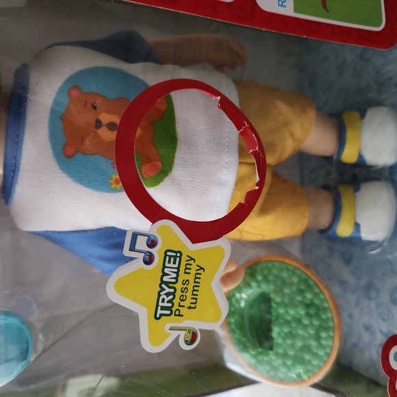 Cocomelon Deluxe Interactive JJ Doll - Picture 5 of 5